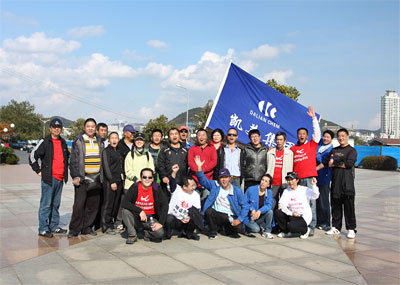 大連凱美出租汽車公司參加2012大連出租汽車行業(yè)徒步大會